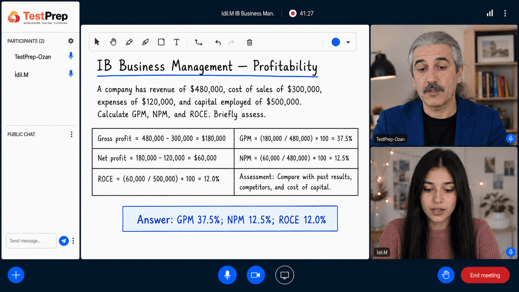 IB Business Management dersinde tahtada brüt kâr marjı, net kâr marjı ve ROCE hesaplamalarının çözümü